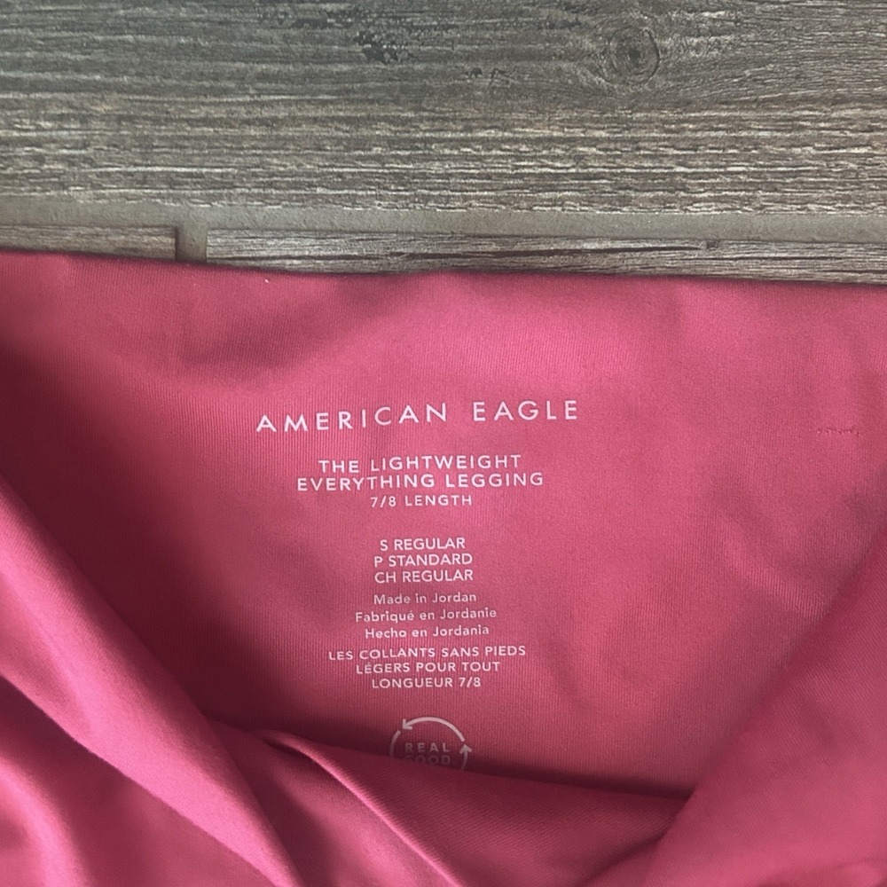 American Eagle The Lightweight Everything Legging 7/8 Length Bright Pink Size S - Picture 2 of 7